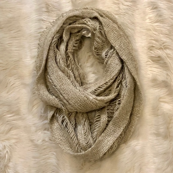 Infinity scarf - Picture 3 of 8